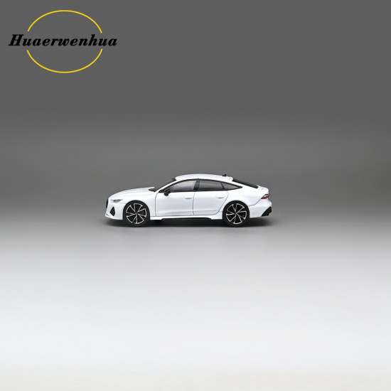 CM1:64 Audi RS7 sportback 2022